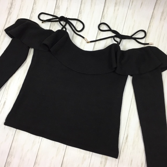 Black Knit Open Shoulder Bow Tie Flounce Top - Picture 5 of 8